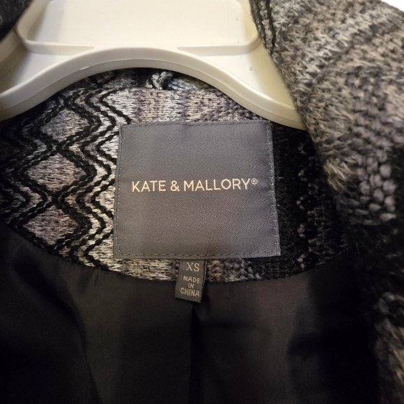 Kate and Mallory Boho Aztec Moto Asymmetrical front zip jacket - Picture 5 of 9